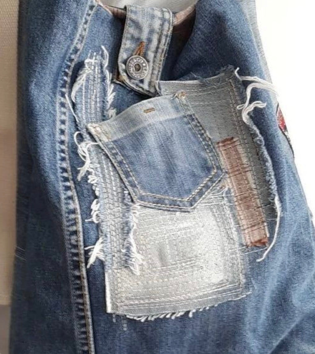Recycled Tote: A Repurposed Fabric Workshop
