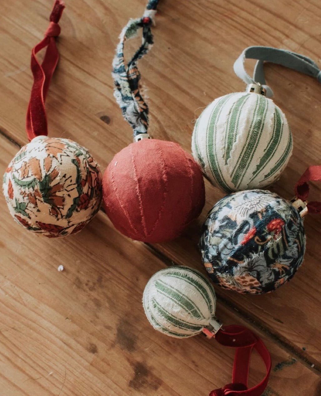 Deck the Halls Garland and Ornaments: A Repurposed Fabric Workshop