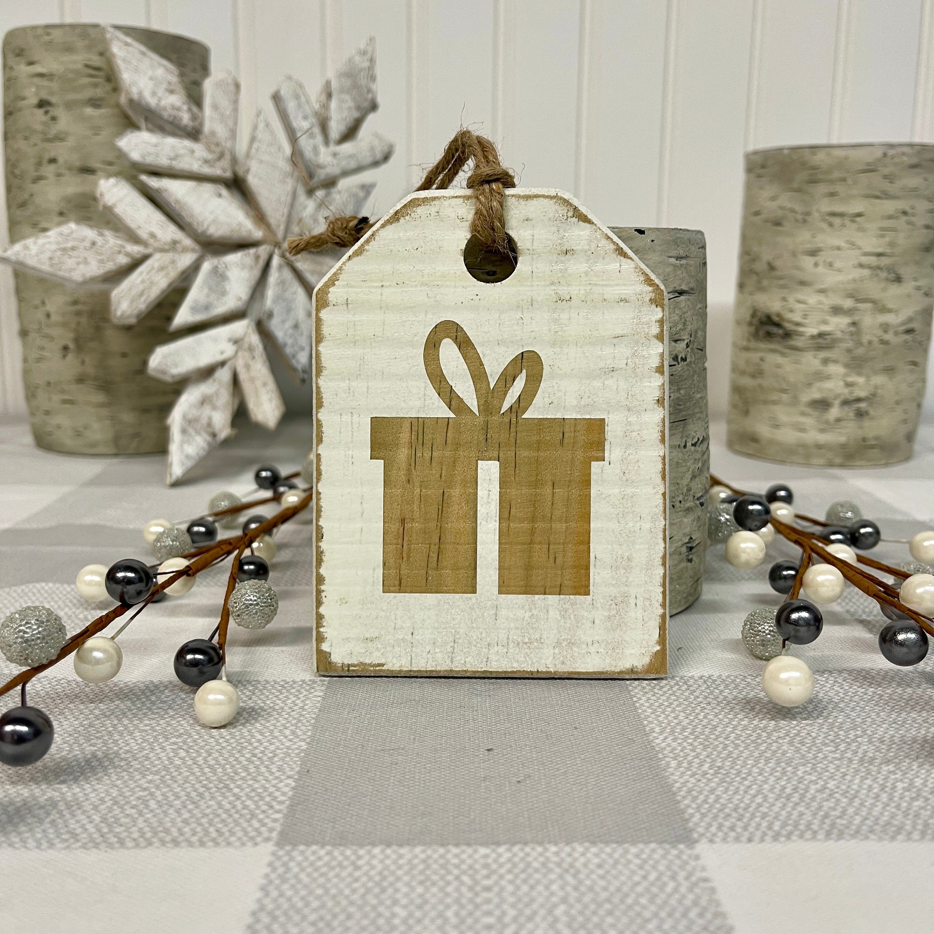 Pallet Wood Christmas Ornaments - O Christmas Tree