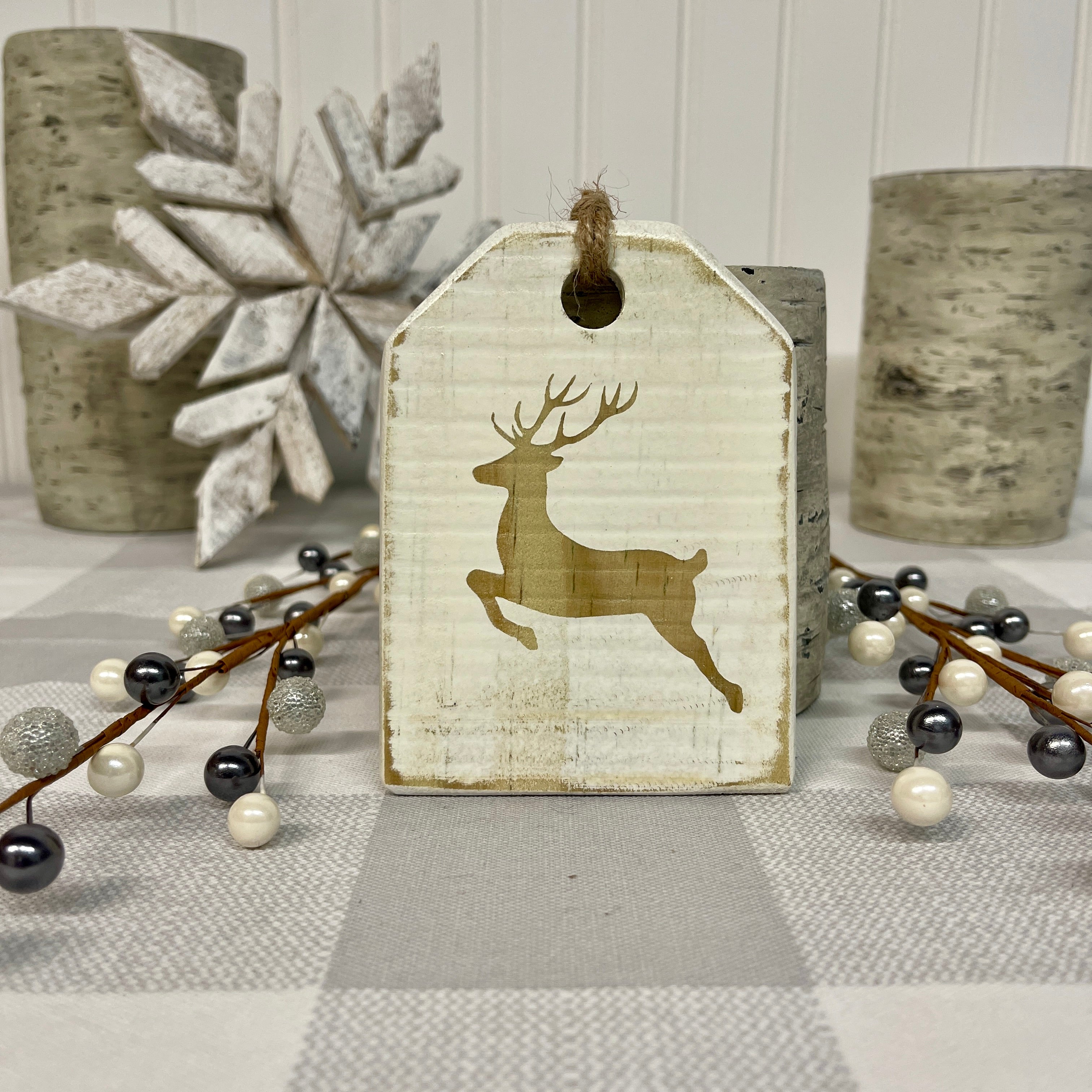 Pallet Wood Christmas Ornaments - Oh Deer!